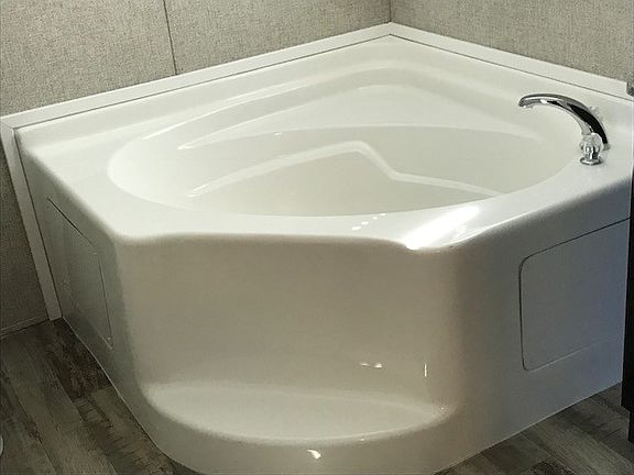 garden tub