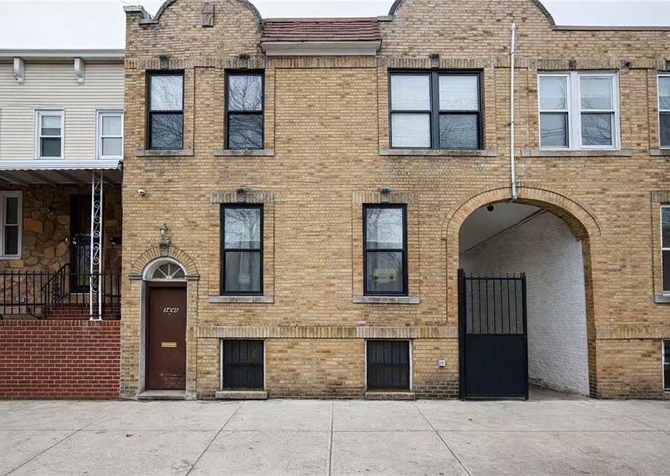 1st image of 3446 107th St