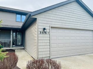 3516 Highland Center Dr #B, Green Bay, WI 54311