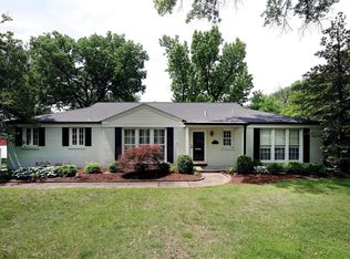 893 Alanson Dr, Saint Louis, MO 63132