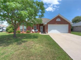 212 Mourning Dove Ln, Krum, TX 76249