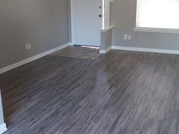 3rd image of 5601 Birchman Ave APT 207