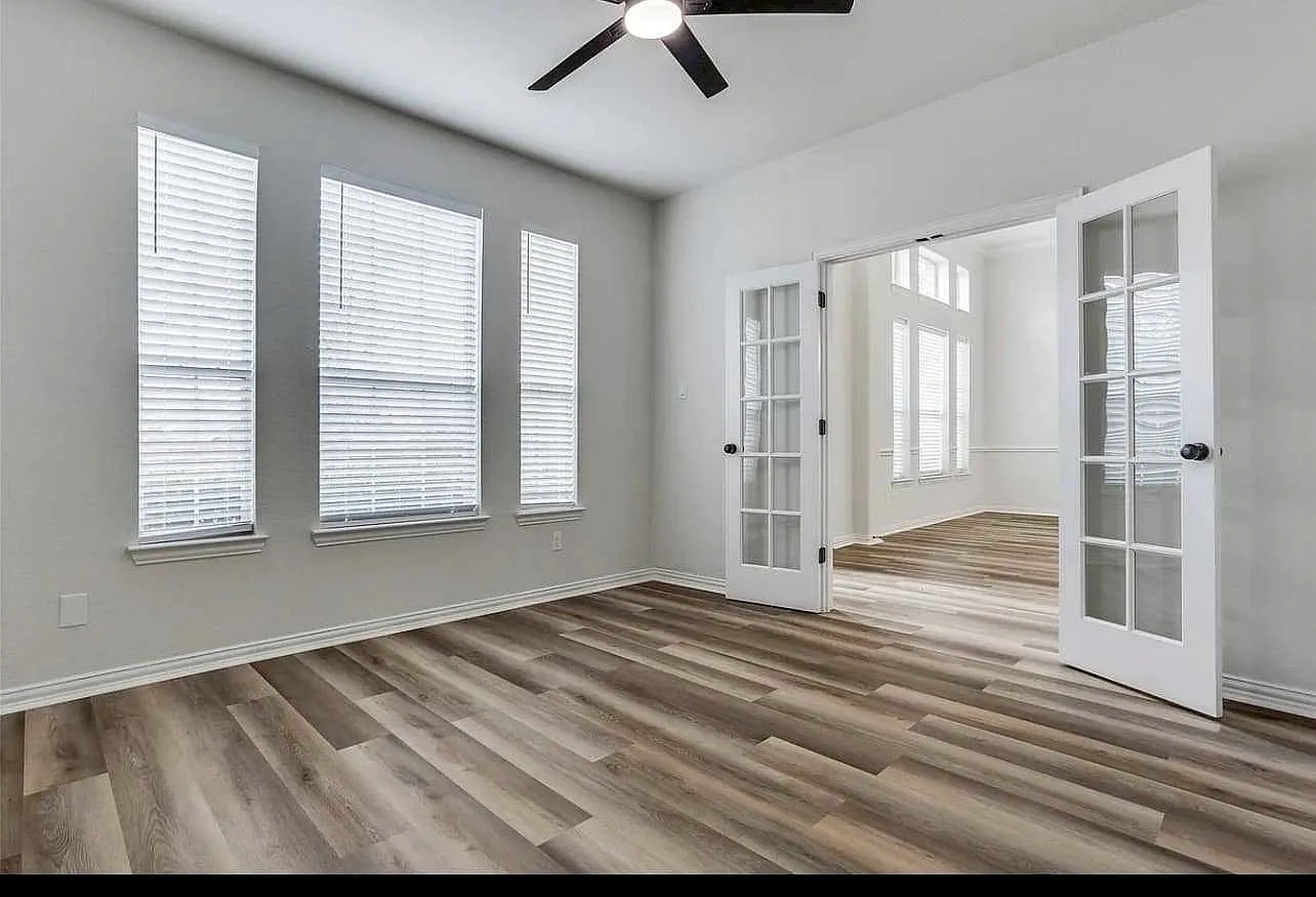 4 bed, 3071 sqft, $3,400 — Photo 2