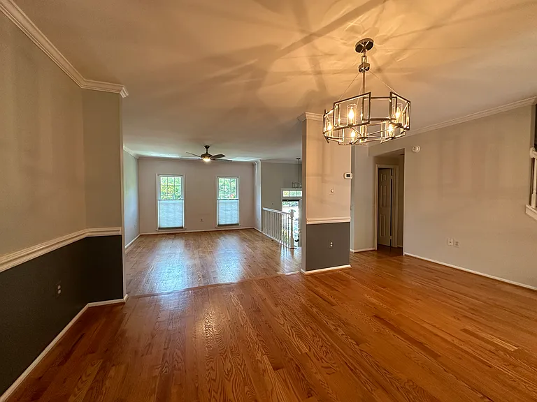 4113 Meadow Field Ct — Photo 32
