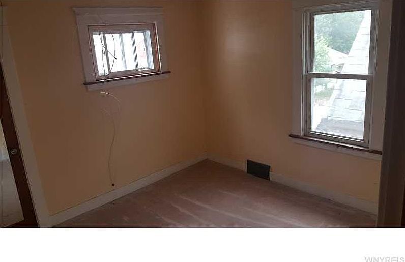 1st image of 161 Hazelwood Ave