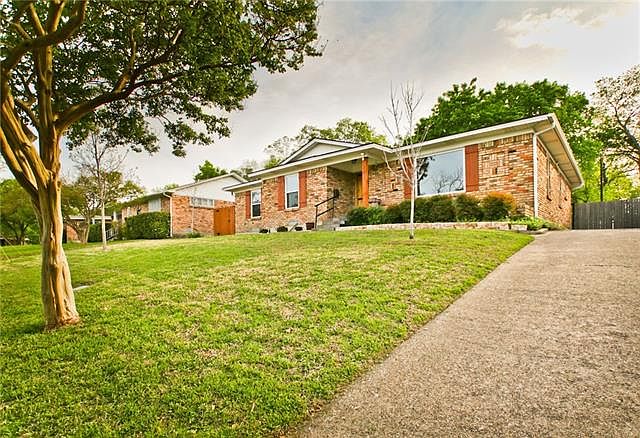 1st image of 2377 Rockyglen Dr