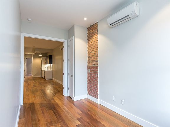 004_022_013_228_kingsland_avenue_2l-4