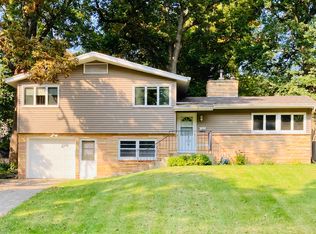 1514 Woodvale Dr, Madison, WI 53716
