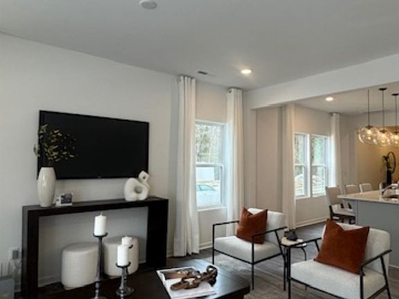 7th image of this home