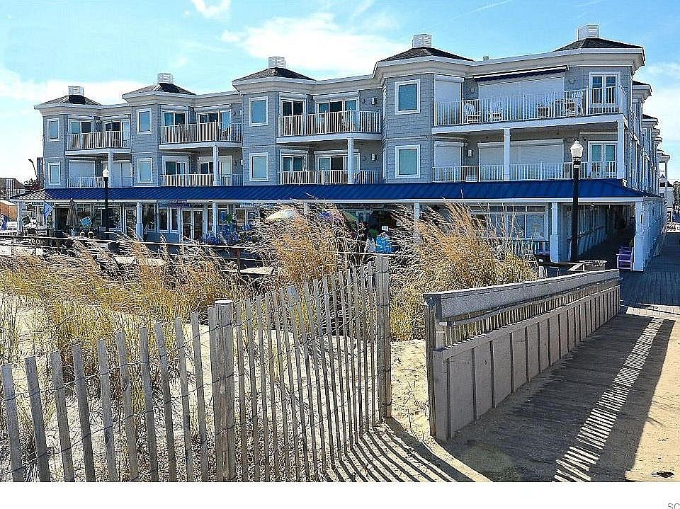 1st image of 98 Garfield Pkwy #307
