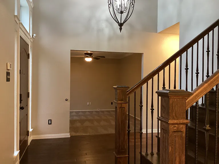 7774 Park Downs Dr — Photo 14