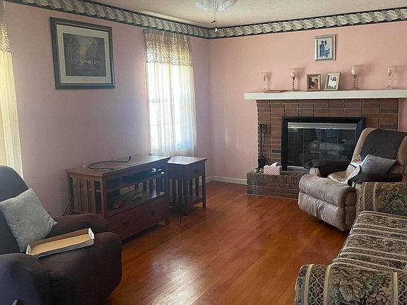 2nd image of 168 Poinsettia Drive