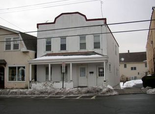 42 Marble Ave, Pleasantville, NY 10570