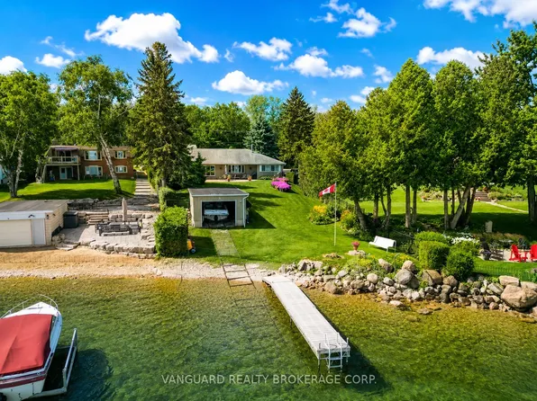 835 Woodland Dr, Oro Medonte, ON L3V 0R8