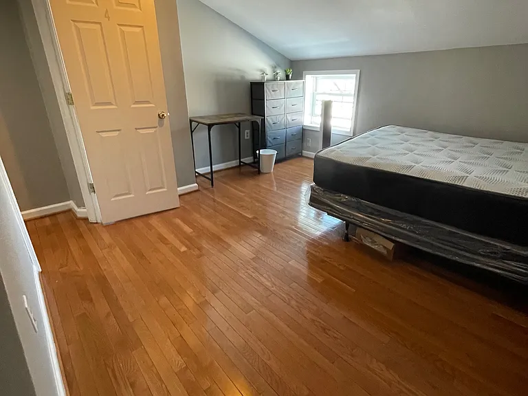 662 Washington Blvd #4 — Photo 28