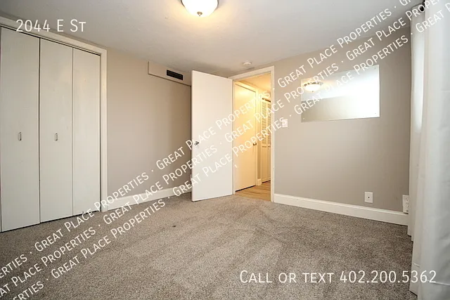 2044 E St — Photo 11