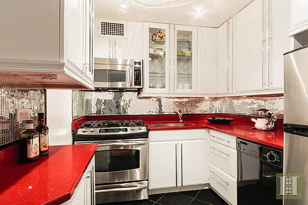 Sold by Halstead Real Estate | media 4