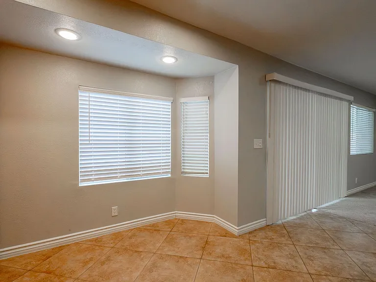 10024 Sail Landing Ct — Photo 24