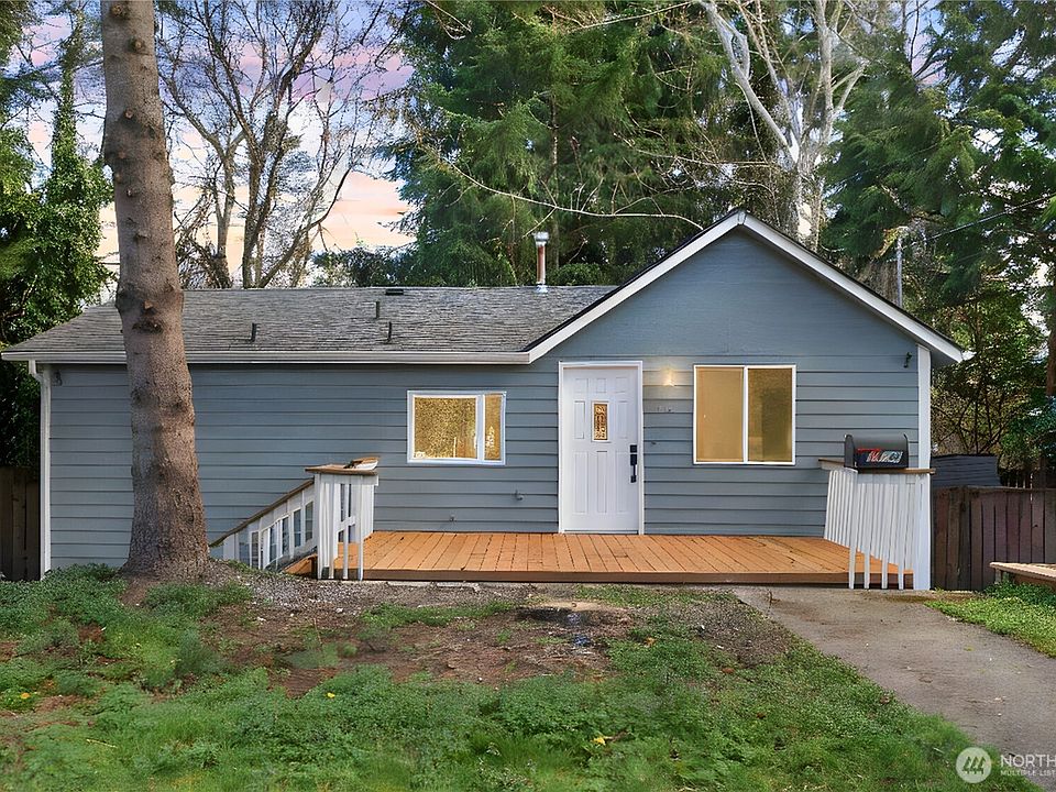 1st image of 1132 Puget Street NE