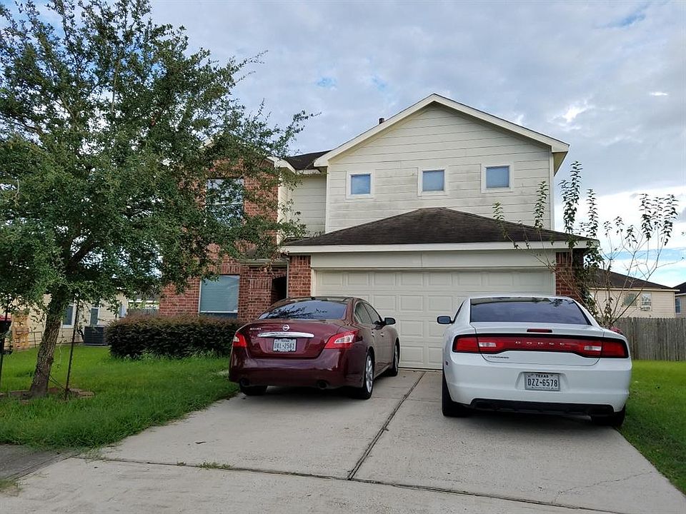 1st image of 710 Remington Walk Ct