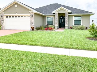 292 Bentley Oaks Blvd, Auburndale, FL 33823