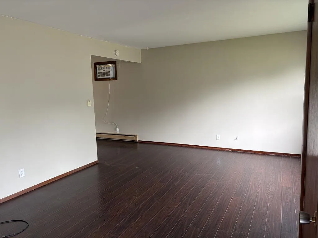 39 W Anchor Rd. — Photo 2