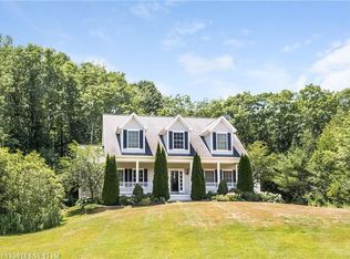 238 Log Cabin Rd, Arundel, ME 04046