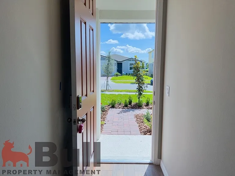 590 Amadoras Way — Photo 4
