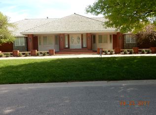 14321 E Shannon Cir, Wichita, KS 67230