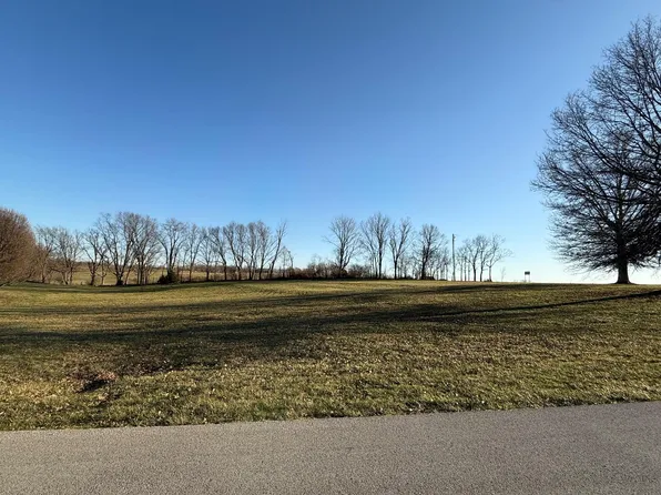 102 Crystal Springs Dr, Owingsville, KY 40360