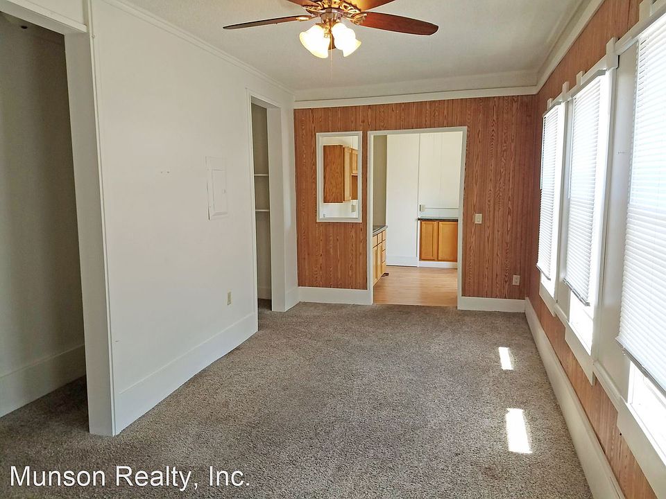 1st image of 137 9th St S #11337189