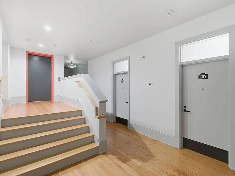 455 Court St NE #204 — Photo 21