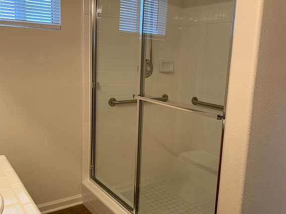 5th image of 3116 S Trisha Ct