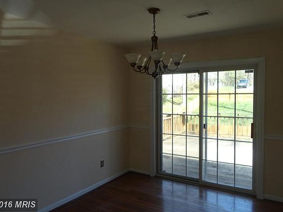 5th image of 20 Willow Branch Pl