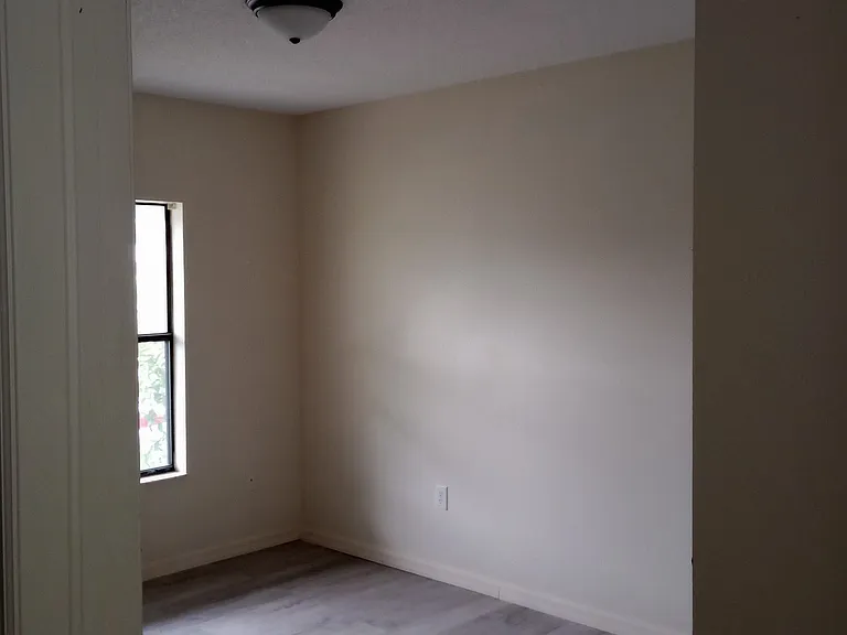 123 Stag Ct — Photo 2