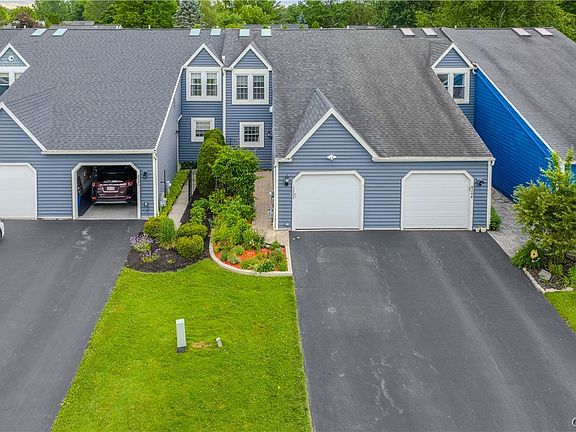 2nd image of 8202 Beehive Cir