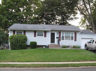 15 Arthur Ter, Hackettstown, NJ 07840