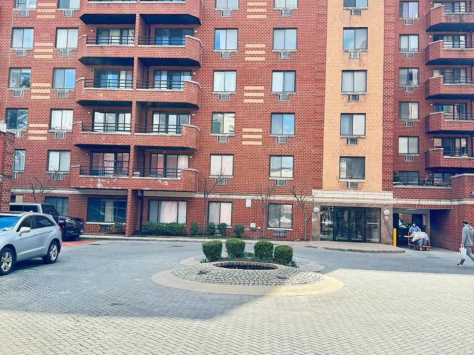 1st image of 13702 Northern Blvd APT 7A