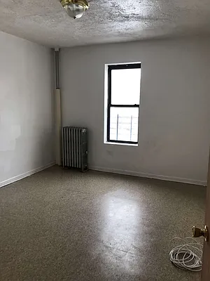 Rented by PMG Real Estate  | media 4