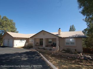 111 Pat Thompson Ct, Ruidoso, NM 88345