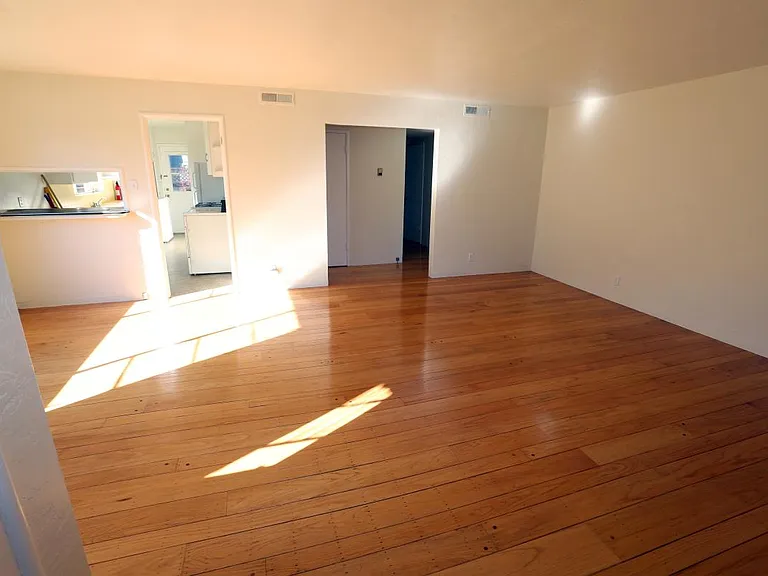 6023 Claremont Ave — Photo 3