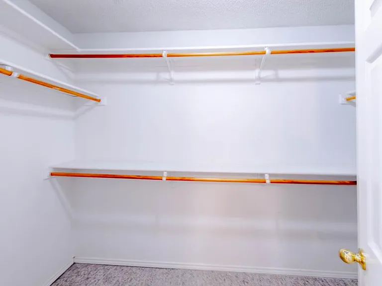4801 Whitman Dr — Photo 16