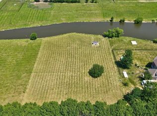 E Walnut St, Raymore, MO 64083