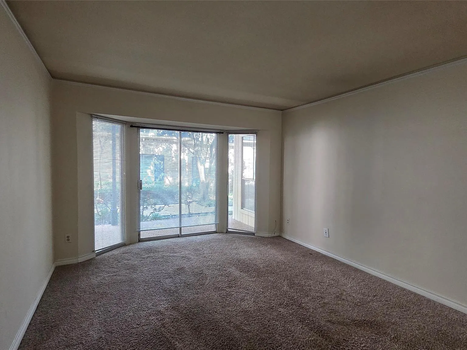 1 bed, 1.0 bath, 664 sqft, $1,095 — Photo 4