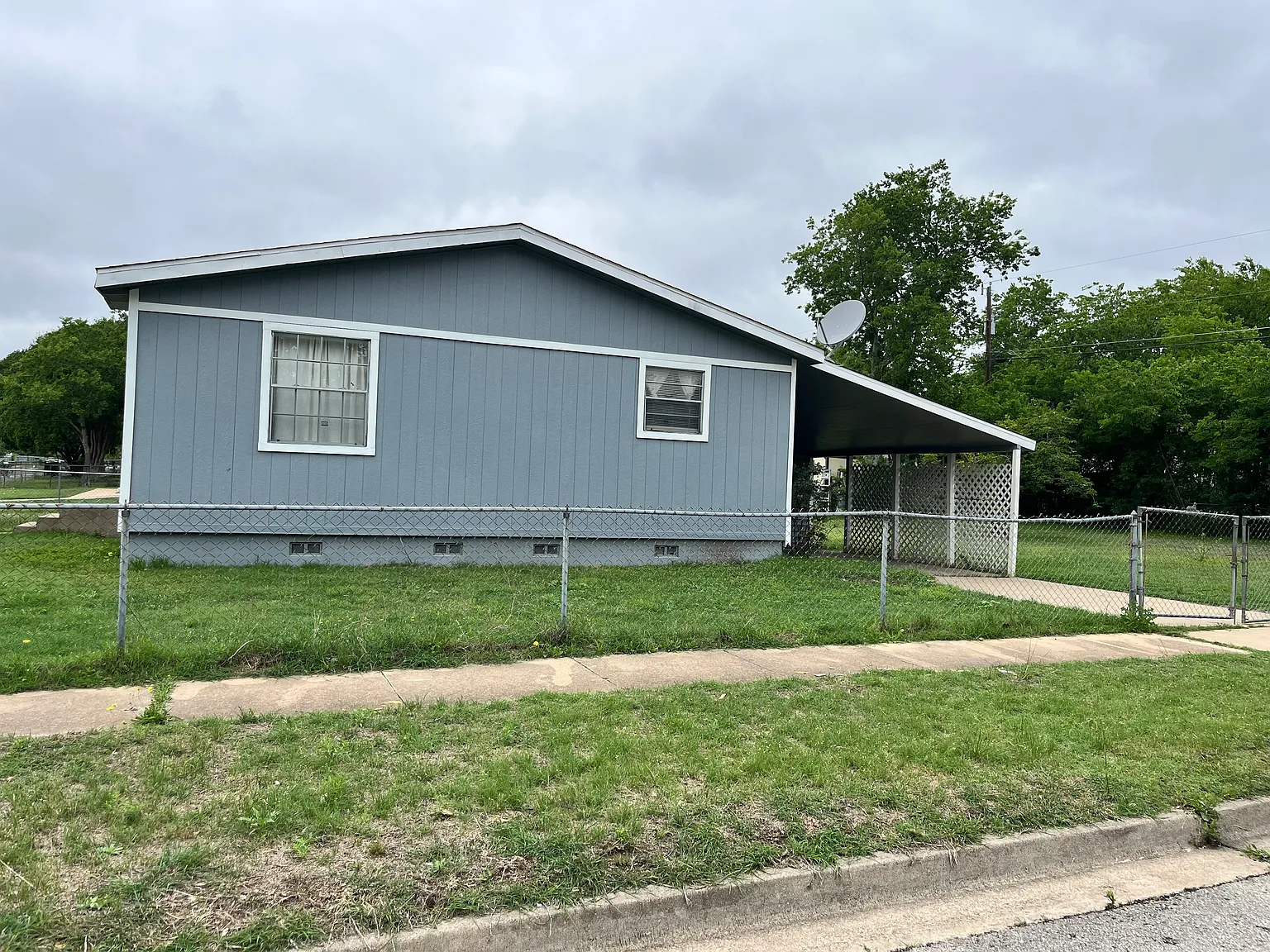 3 bed, 1188 sqft, $1,500 — Photo 2