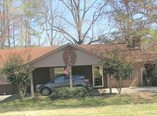35 Green Valley Dr, Toccoa, GA 30577