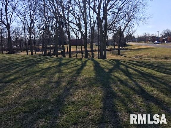 3rd image of 85/87 Alice Dr