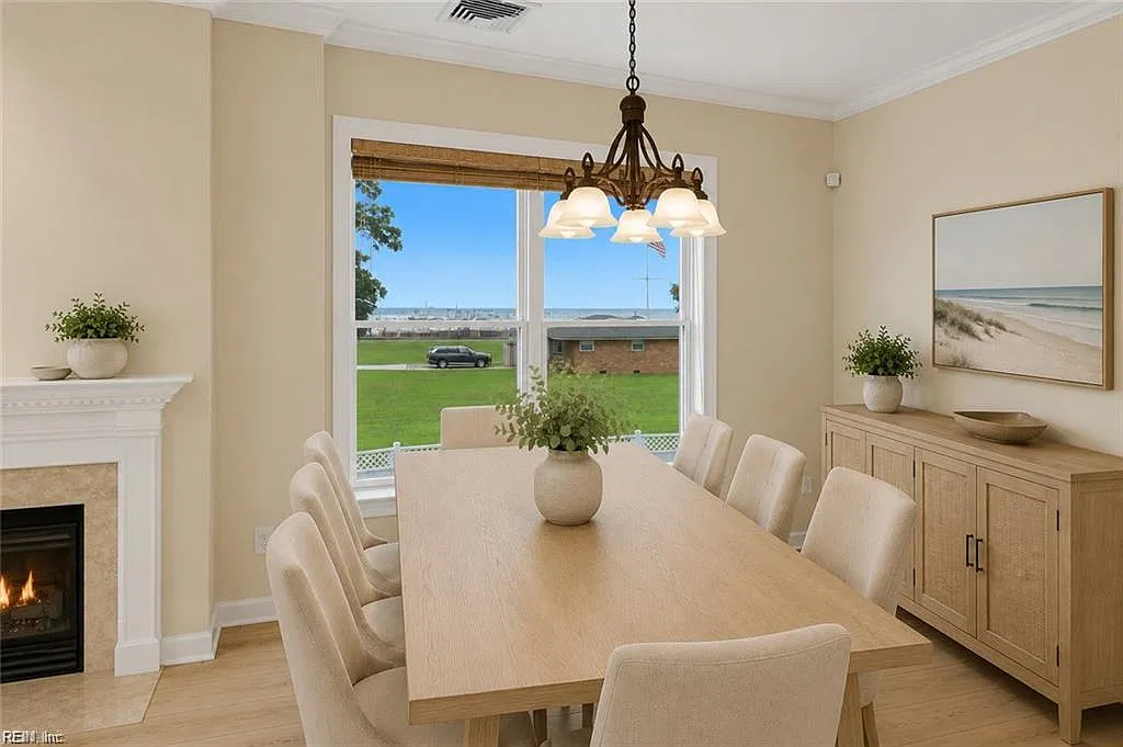 2 bed, 1460 sqft, $2,700 — Photo 3