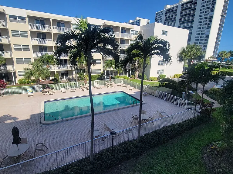2929 S Ocean Blvd #306 — Photo 2