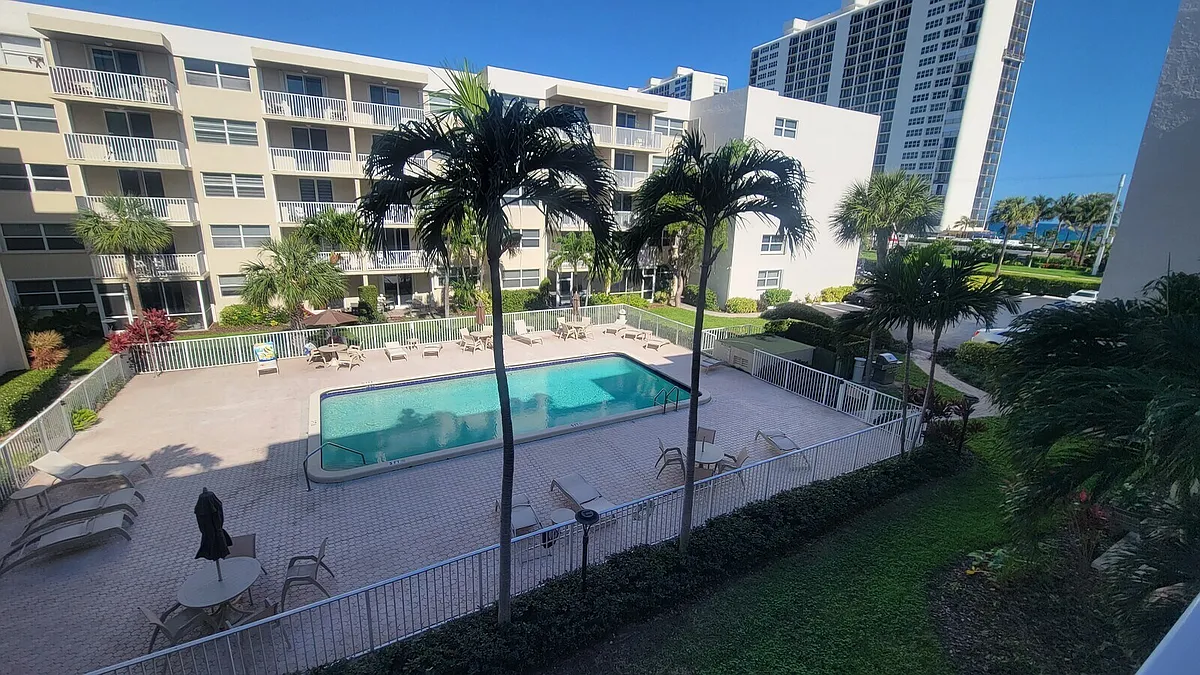 Building Photo - 2929 S Ocean Blvd #306